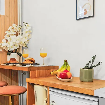 Apartment Bnbnova - Near Trocadero & Champs - Elysees & Eiffel Tower *